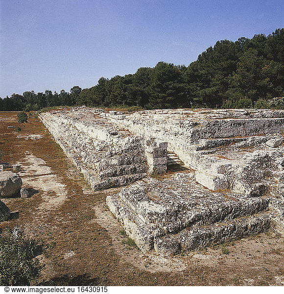 Syracuse  (Siracusa)  Sicily) Altar of Hieron II.Monumental altar  c. 240/215 BC..23 × 180 m).View.