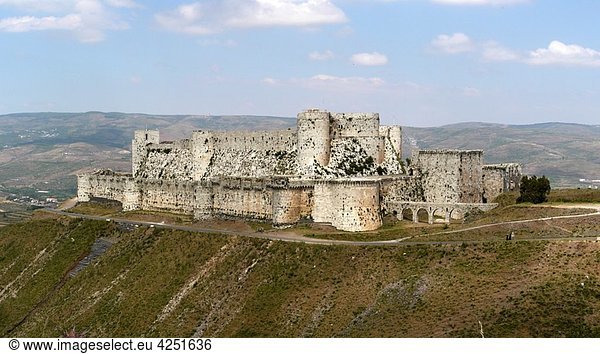 SYRIA Krak des Chevaliers Crusaders castle at Hosn Wadi al-Nasarah  ´Valley of the Christians´  near Homs PHOTOGRAPH by Sean Sprague