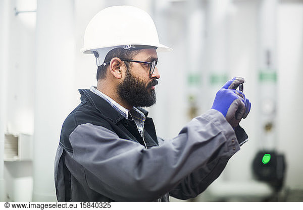 System zur Überprüfung des Heizungsinstallateurs