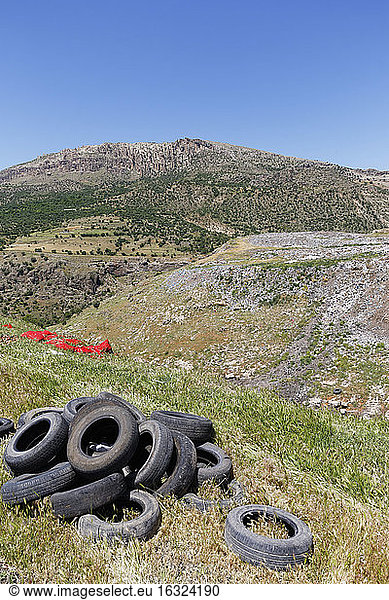 Türkei  Anatolien  Südostanatolien  Provinz Diyarbakir  Cermik  Mülldeponie