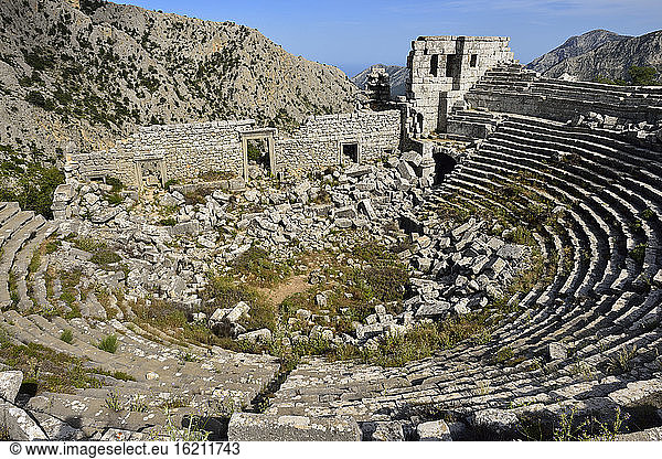 Türkei  Antikes Theater in der archäologischen Stätte von Termessos