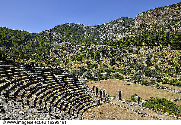 Türkei  Archäologische Stätte von Pinara  antikes lykisches Theater