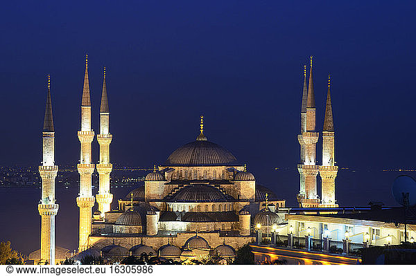 Türkei  Istanbul  Blaue Moschee bei Nacht