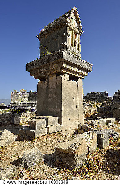 Türkei  Lykien  lykischer Sarkophag  archäologische Stätte von Xanthos