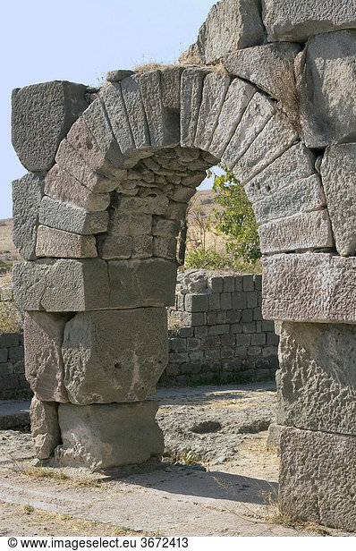 Türkei Pergamon Bergama Bogen im Asklepieion