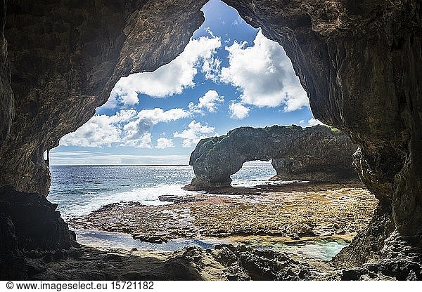 Talava Arches  Felsbögen  Südpazifik  Niue  Ozeanien