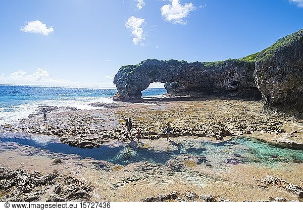 Talava Arches  Felsbögen  Südpazifik  Niue  Ozeanien