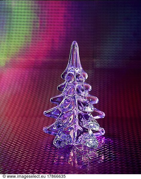 Tannenbaum aus Glas  gläsernes Weihnachtsbäumchen  Weihnachtszeit  Advent  Christmas tree of glass  glass Christmas small tree  yule tide