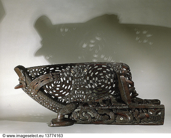 Tauihu  war canoe prow carved by Wiremu Kingi Te Rangitake  chief of the Te Ati Awa  The prow is thought to represent the separation of the Earth Mother  Papa  from the Sky Father  Rangi. The spirals represent light and knowledge coming into the world. New Zealand. Maori. Early 19th c Taranaki.