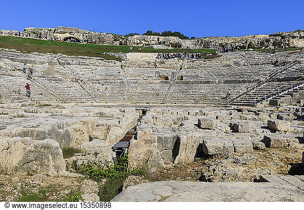 Teatro Greco (Griechisches Theater) das griechische Amphitheater in Syrakus (Siracusa) UNESCO-Weltkulturerbe Sizilien Italien Europa