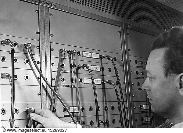 technics  electrical engineering  telecommunications  Telefunken medium frequency switch panel  Germany  1950s