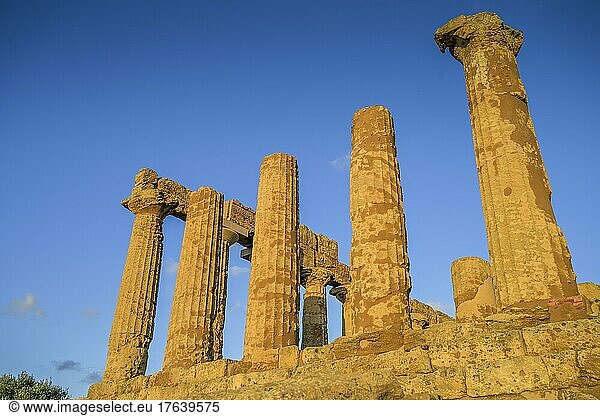 Tempel der Hera  archäologischer Park Valle dei Templi (Tal der Tempel)  Agrigent  Sizilien  Italien  Europa