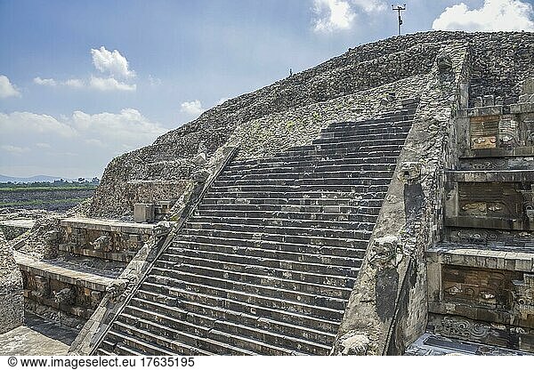 Tempel des Quetzalcoatl  Ruinenstadt Teotihuacan  Mexiko  Mittelamerika