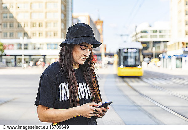Textnachrichten für junge Frauen  Berlin  Deutschland