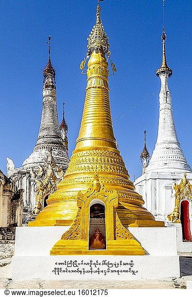 Thaung Thut Stupas  Inle-See  Shan-Staat  Myanmar.