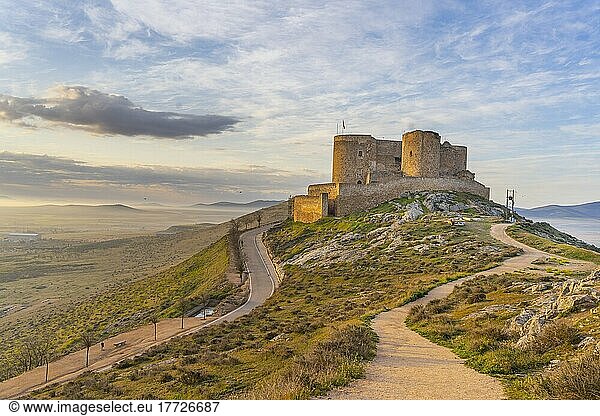 The Castle of La Muela  Consuegra  Toledo  Castilla-La Mancha  Spain  Europe