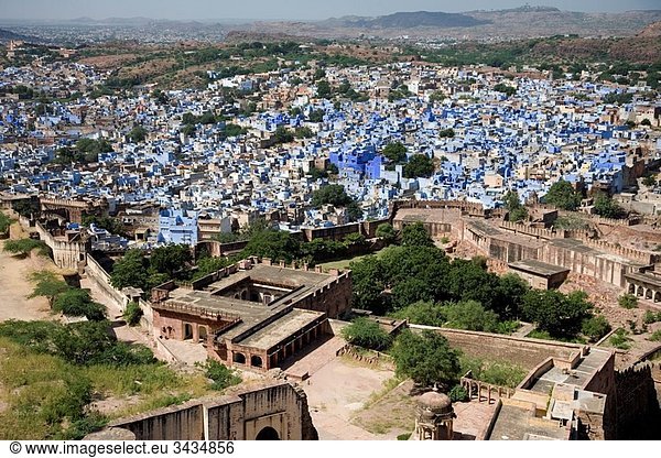 The city of Jodhpur often referred to as the ´Blue City´ taken from Fort Mehrangarh in Rajasthan India