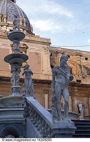 The fountain of Pretoria square  Palermo  Sicily  Italy