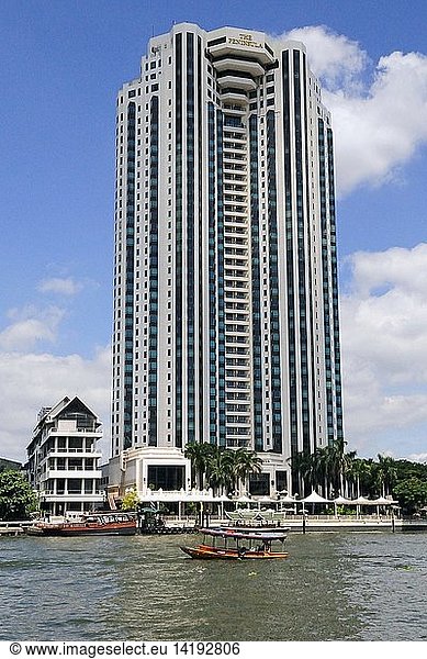 The impressive Peninsula Hotel on the banks of the Chao Phraya River where many five-star tourist hotel are situated in Bangkok City  Thailand  South-east Asia  Asia