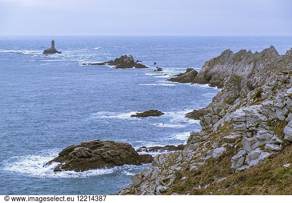 The 'La Vieille' Lighthouse in Raz de Sein  Pointe du Raz  Labelled the Grands Sites of France  Plogoff  Finistère Depatment  Brittany Region  France  Europe.
