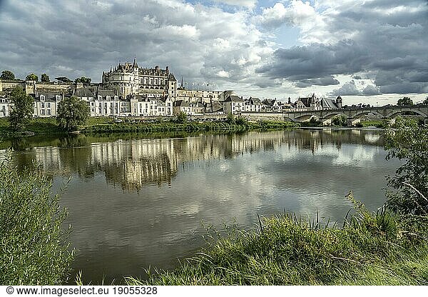 The Loire and Amboise Castle  Amboise  France  Europe