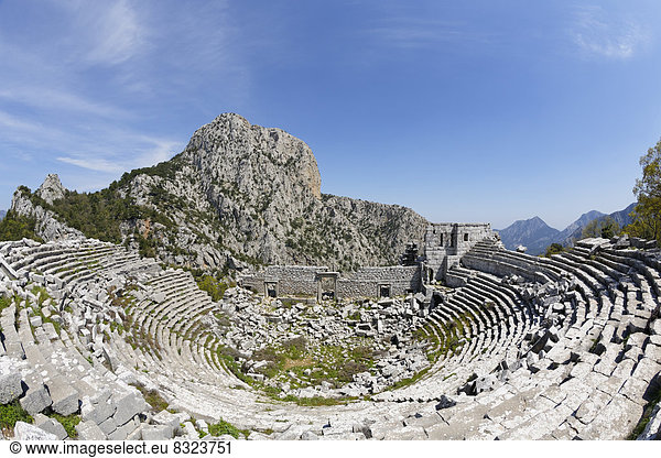 Theater und Berg Solymos  antike Stadt Termessos