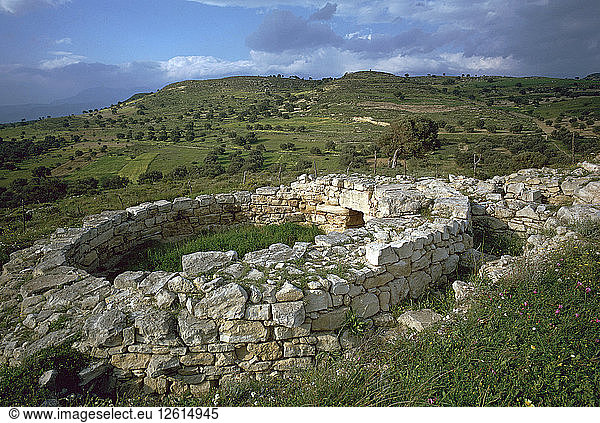 Tholos-Grab auf Kreta  21. Jahrhundert v. Chr. Künstler: Unbekannt