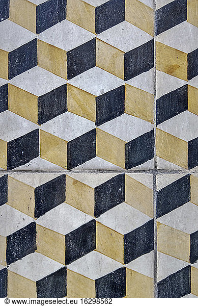 Tiles with cubic pattern