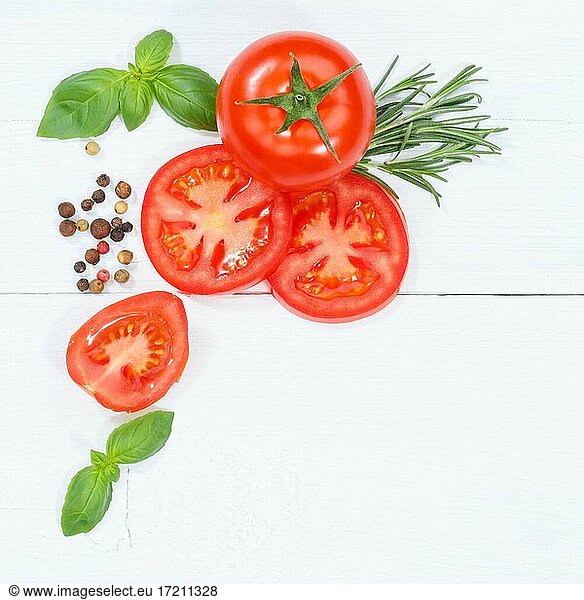 Tomaten mit Basilikum Gemüse von oben Textfreiraum Copyspace Holzbrett