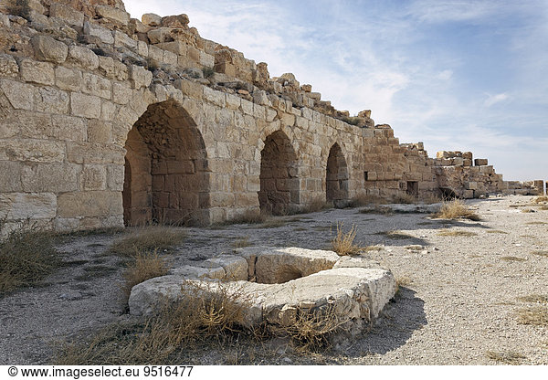Torbogen  Ruine der Kreuzritterburg Kerak  erbaut 1140  damals Crac des Moabites  Kerak oder Karak  Jordanien  Asien