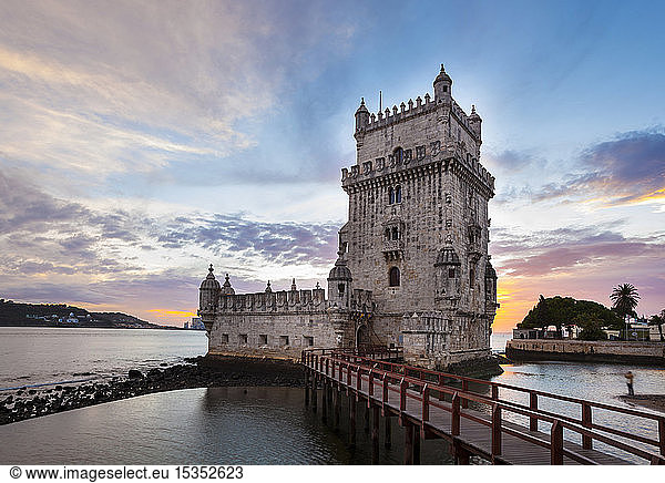 Torre de BelÃ©m bei Sonnenuntergang  Lissabon  Portugal
