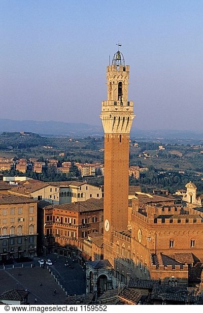Torre del Mangia  Altstadt. Siena. Toskana  Italien