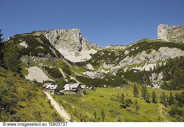 Totes Gebirge  Alpine huts on theTauplitz Alm  Tauplitz  Salzkammergut  Styria  Austria  Europe