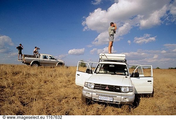 Touristen auf Safari  Kruger-Nationalpark  Südafrika