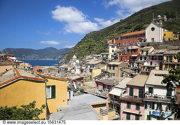 Townscape of Vernazza  Cinque Terre  Italy
