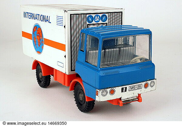 toys  cars  transport vehicle MS-25  made by VEB Mechanische Spielwaren Brandenburg  GDR  1970s