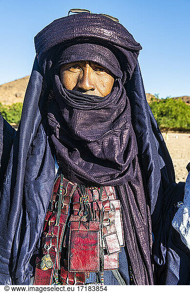 Traditionell gekleidete Tuareg  Oase von Timia  Air-Berge  Niger  Afrika