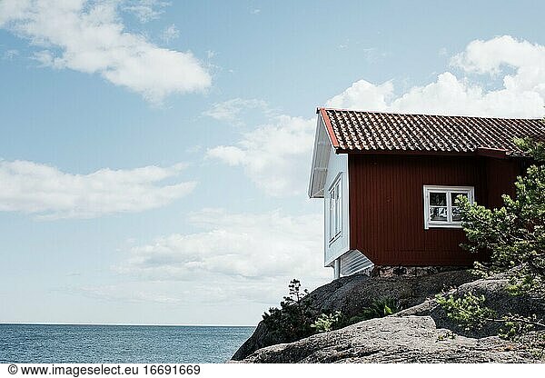 traditionelles schwedisches Sommerhaus in Grisslehamn  Schweden