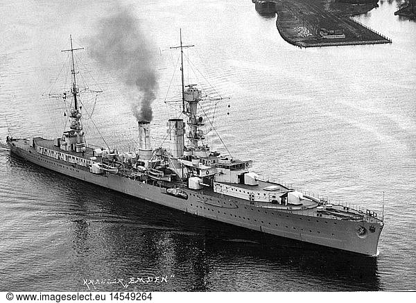 transport / transportation  navigation  warships  Germany  Reichsmarine 1922 - 1935  light cruiser Emden  launched and commissioned in 1925  aerial view of the ship leaving the harbour of Swinemuende (Swinoujscie)  circa 1926  ships  warship  German navy  Reichswehr  20th century  historic  historical  1920s  20s  Weimar Republic  Swinemunde  SwinemÃ¼nde