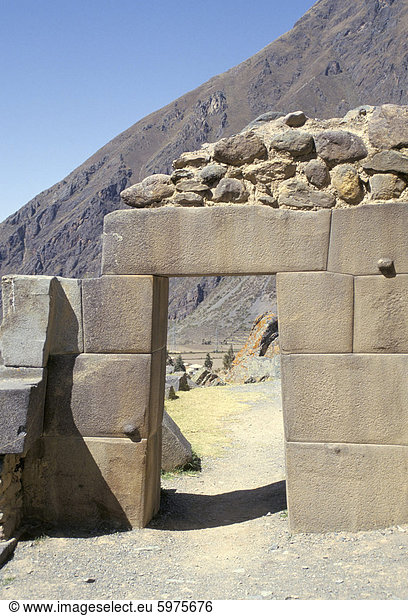 Trapezförmige Tür  Inka-Festung  Ollantaytambo  Peru  Südamerika