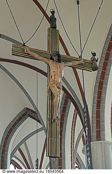 Triumpfkreuz mit Jesusfigur  Kirche  Kruzifix  Nikolaikirche  Berlin  Deutschland  Europa