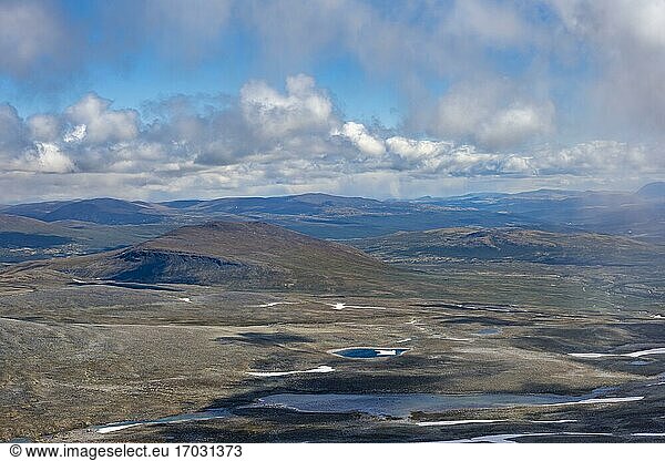 Tundra  barren mountain landscape with mountain lake  Dovrefjell National Park  Oppdal  Norway  Europe