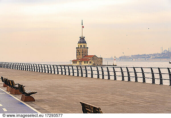 Turkey  Istanbul  Empty Uskudar Promenade at dusk with Maidens Tower in background