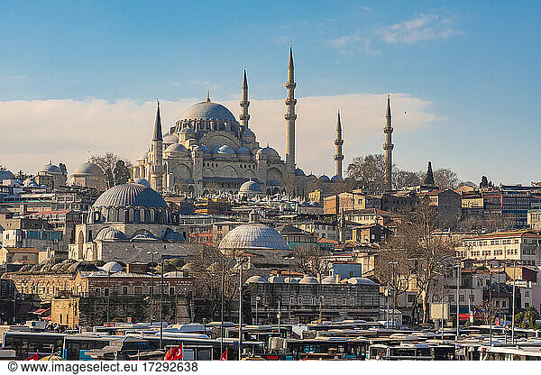 Turkey  Istanbul  Rustem Pasha Mosque  Suleymaniye Mosque and surrounding buildings