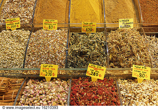 Turkey  Istanbul  Spice Bazaar