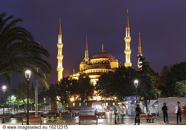 Turkey  Istanbul  View of Sultan Ahmed Mosque at Sultanahmet district