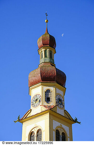 Turm der St. Veitskirche  Fulpmes  Tirol  Österreich