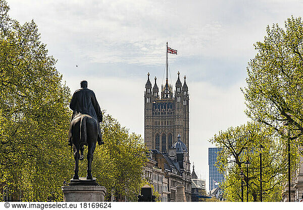 UK  England  London  Earl Haig Memorial with Palace of Westminster in background