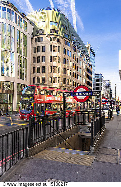 UK  London  City of London  Liverpool Street  U-Bahn-Ausgang