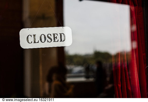 UK  London  closed sign at windowpane in a restaurant